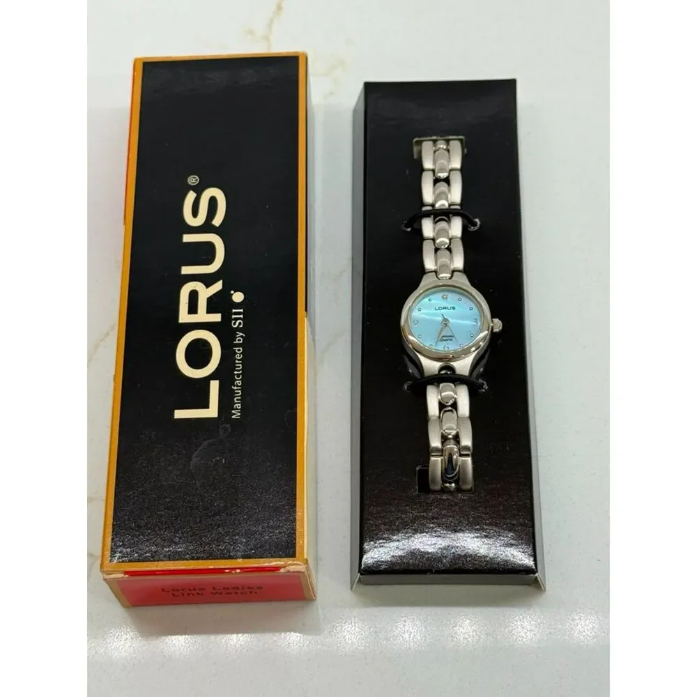 Vintage 2005 Lorus Diamond Quartz Women's Watch Sky Blue Dial